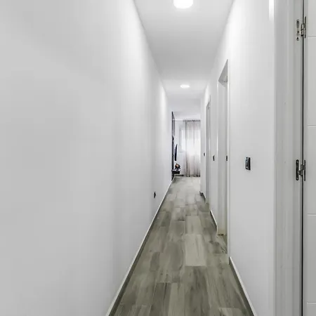 Cruz Kiko Residences 公寓