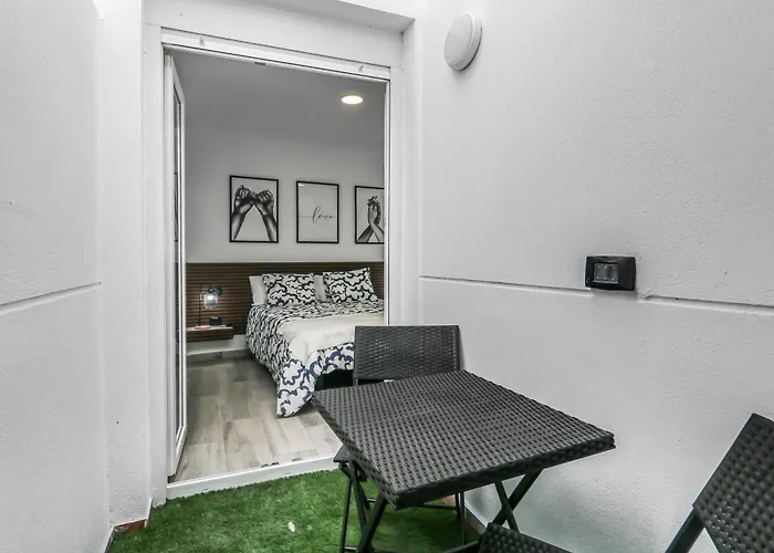 Cruz Kiko Residences *